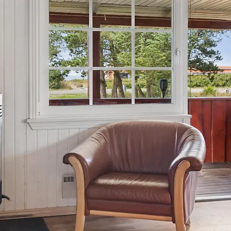 Hébergement de vacances Summer House With Shelter And Water View