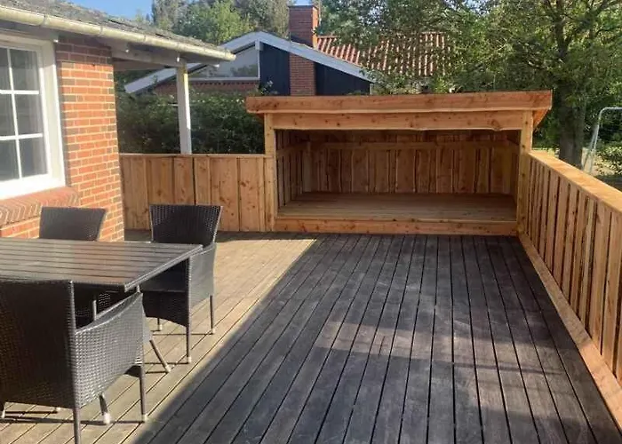 Summer House With Shelter And Water View Logstor